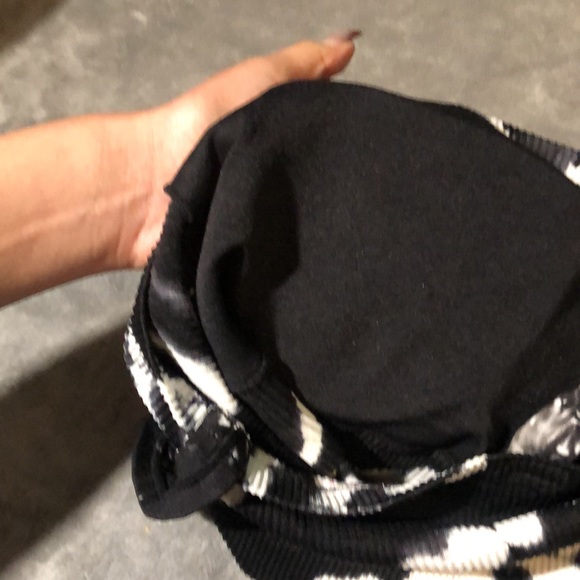 Cropped tank top - Picture 2 of 2